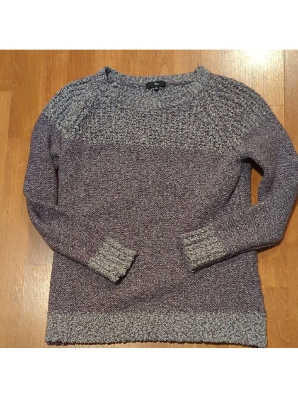 Fate Heathered Lavender Knit Sweater Medium